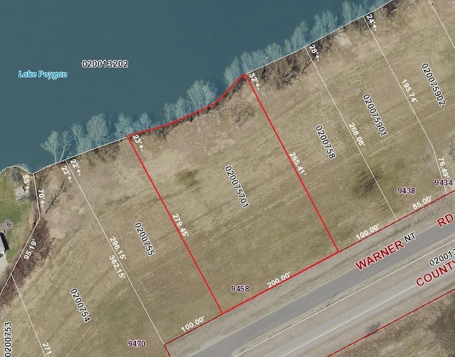 9458 Warner Rd, Winneconne, WI 54986 - aerial overview of property's location featuring property boundaries highlighted