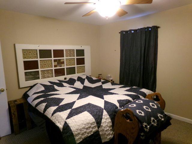 bedroom featuring ceiling fan and carpet floors