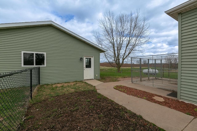 414 State Road 26, Oshkosh, WI 54904 - view of yard featuring fence