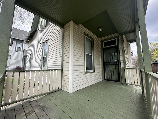 3313 W Kilbourn Ave, Milwaukee, WI 53208 - deck with a porch