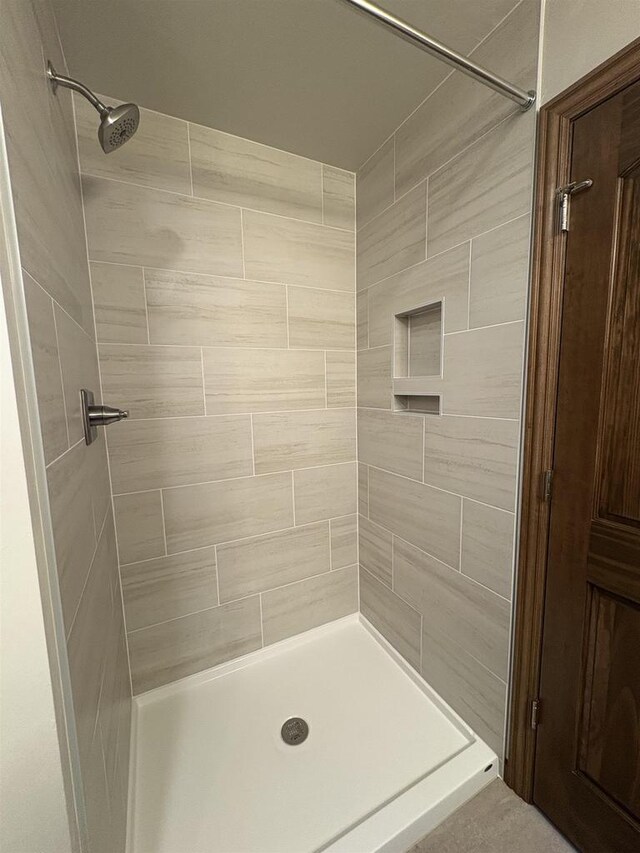 1354 Shelby Ln, De Pere, WI 54115 - bathroom with a shower stall