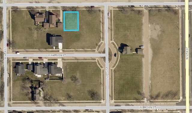 1323 W Lloyd St, Milwaukee, WI 53205 - map location