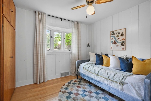5308 Mckenna Rd, Monona, WI 53716 - bedroom featuring light wood-type flooring, baseboards, and a ceiling fan