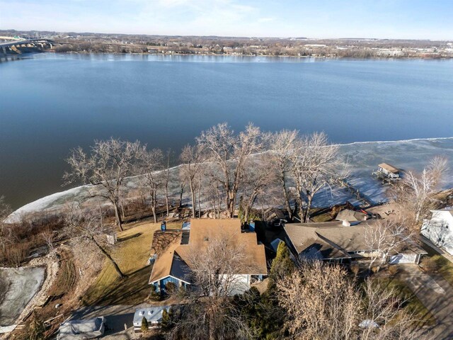 1096 Lakeshore Dr, Menasha, WI 54952 - bird's eye view featuring a water view