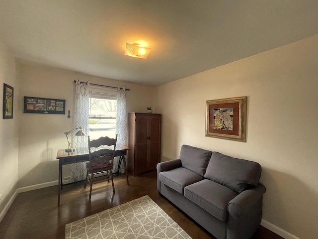 1139 Roscoe St, Green Bay, WI 54304 - office featuring wood finished floors and baseboards
