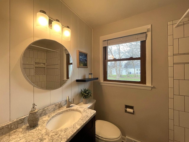 1139 Roscoe St, Green Bay, WI 54304 - bathroom with vanity and toilet