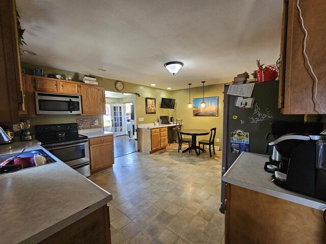 713 Dewitt St, Portage, WI 53901