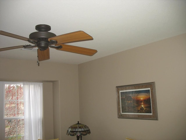 details with ceiling fan
