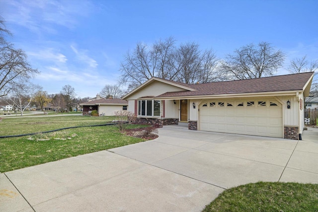 2500 S Brookside Pkwy, New Berlin, WI 53151 - view of front of home featuring board and batten siding, a front yard, driveway, and an attached garage