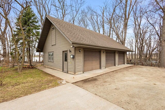 2108 Woodlawn Ln, Appleton, WI 54914 - view of detached garage
