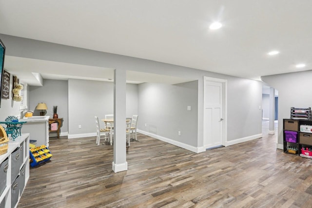 911 Fawn Ct, Wisconsin Dells, WI 53965 - finished basement featuring wood finished floors, recessed lighting, and baseboards