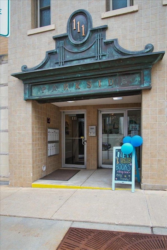 111 N Hamilton St Unit 303, Madison, WI 53703