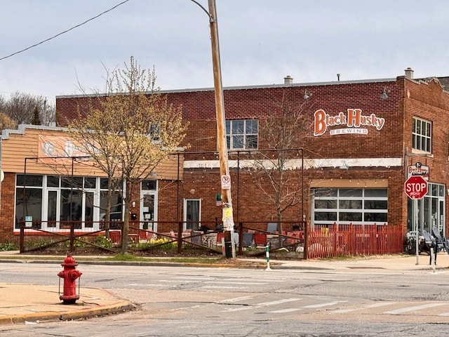 view of building exterior
