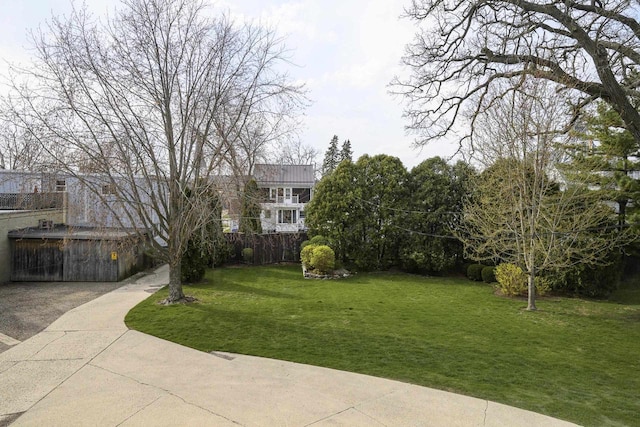 229 N Ludington St, Columbus, WI 53925 - view of yard featuring fence
