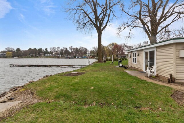 W2138 Melmar Dr, Markesan, WI 53946 - view of yard with a water view
