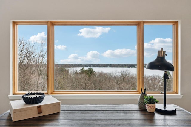 5400 N State Road 83, Hartland, WI 53029 - sunroom with a water view