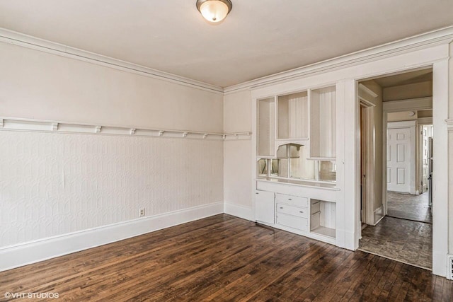 2968 N Buffum St Unit 2968A, Milwaukee, WI 53212 - unfurnished room featuring ornamental molding, dark wood-style floors, and baseboards