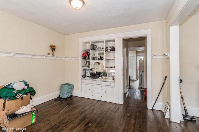 2968 N Buffum St Unit 2968A, Milwaukee, WI 53212 - interior space with dark wood-style flooring and baseboards