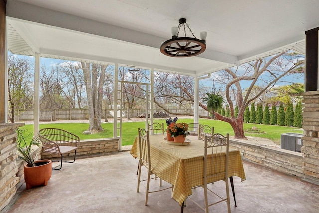 exterior space featuring outdoor dining area