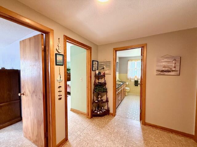 15497 Meiners Rd, Caledonia, MN 55921 - hall with baseboards