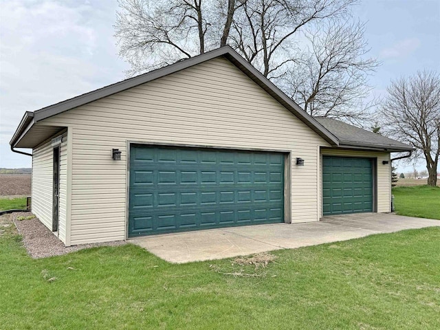 view of detached garage