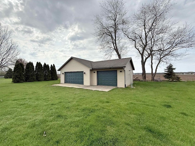 view of detached garage