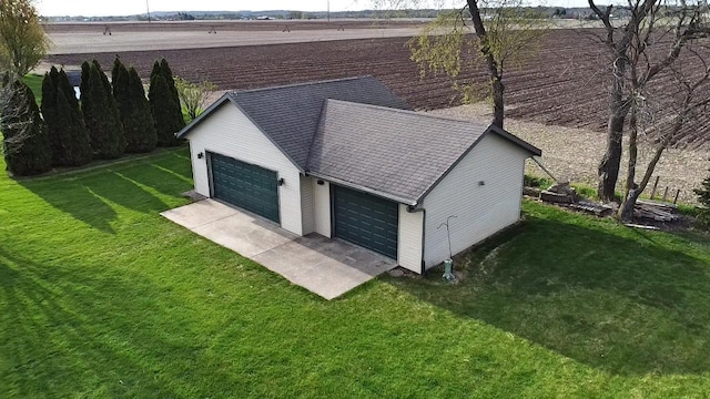 view of detached garage