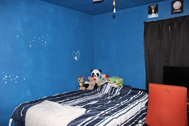 436 Roosevelt St, Fond Du Lac, WI 54935 - bedroom featuring ceiling fan
