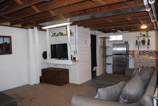 436 Roosevelt St, Fond Du Lac, WI 54935 - living room with concrete flooring