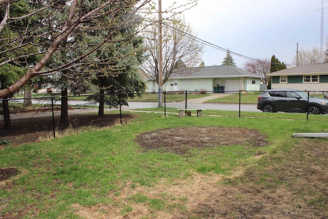 436 Roosevelt St, Fond Du Lac, WI 54935 - view of yard