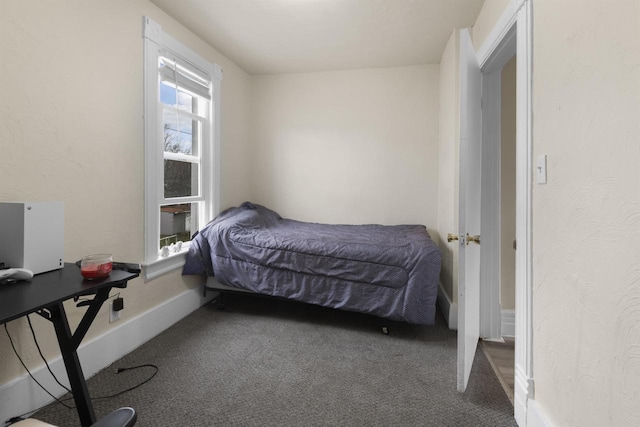 bedroom featuring carpet floors