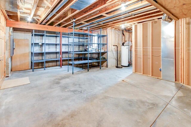 457 Union Rd, Brooklyn, WI 53521 - unfinished below grade area with gas water heater