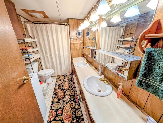 W7150 Maple Ridge Ln, Phillips, WI 54555 - bathroom featuring a sink, toilet, double vanity, and a shower with shower curtain