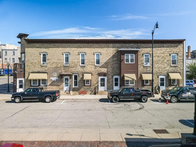 201-207 S Main St, Jefferson, WI 53549 - view of property with entry steps