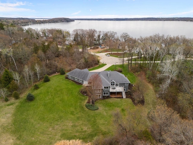 bird's eye view featuring a water view