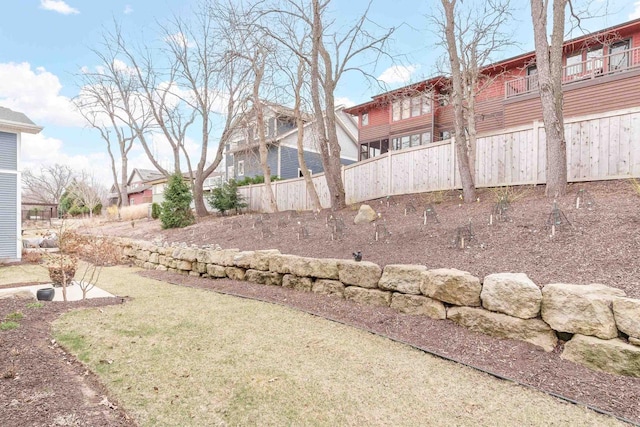 6667 S Chickahauk Trl, Middleton, WI 53562 - view of yard with fence