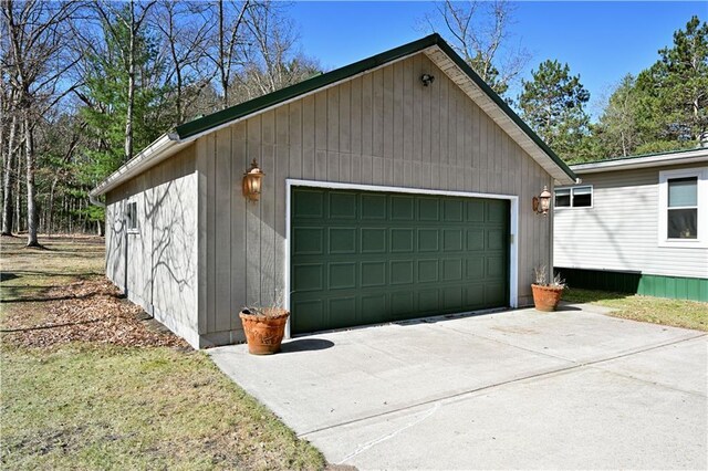 view of detached garage