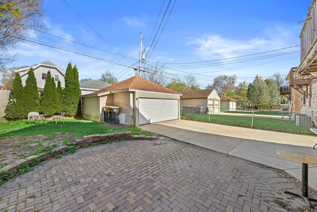 2562 N 68th St Unit 2564, Wauwatosa, WI 53213 - view of detached garage