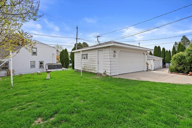 view of detached garage