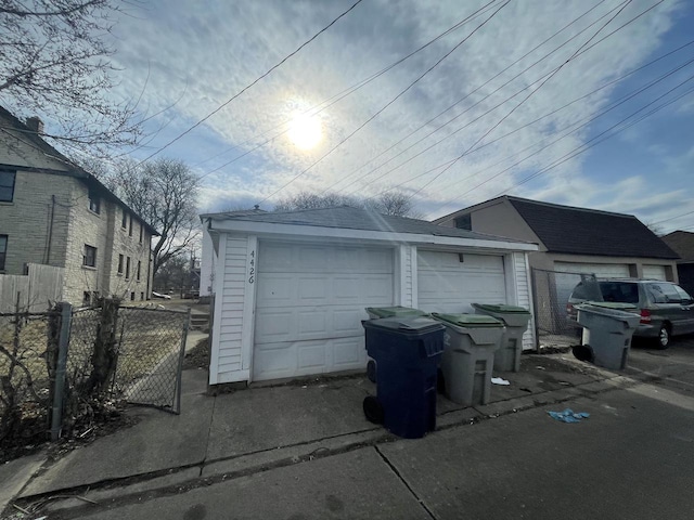 4426 W Medford Ave, Milwaukee, WI 53216 - detached garage featuring fence