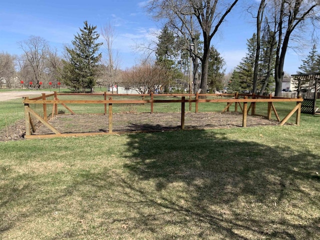 312 W Buehler Ave, Nekoosa, WI 54457 - view of yard featuring fence