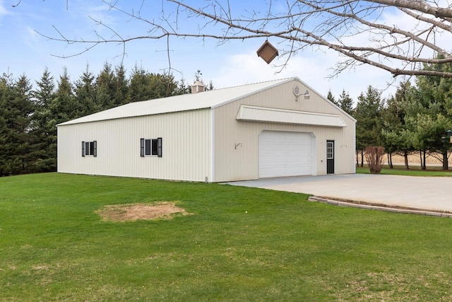 E2145 Johanson Rd, Iola, WI 54945 - detached garage with driveway
