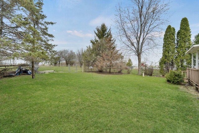 8022 W Glenbrook Rd, Milwaukee, WI 53223 - view of yard featuring fence