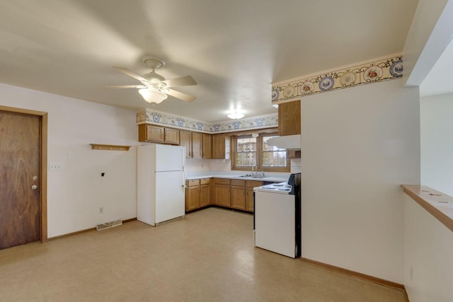 8022 W Glenbrook Rd, Milwaukee, WI 53223 - kitchen featuring visible vents, freestanding refrigerator, a ceiling fan, a sink, and range
