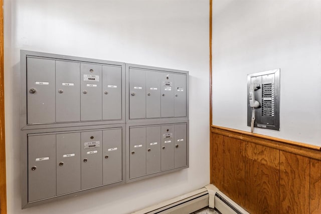 room details featuring mail area