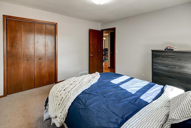 511 Linda Rd, Mount Horeb, WI 53572 - carpeted bedroom featuring a closet