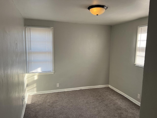4566 N 28th St, Milwaukee, WI 53209 - unfurnished room featuring baseboards and carpet