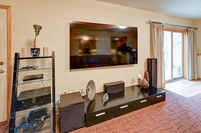 6610 Whittlesey Rd, Middleton, WI 53562 - interior space featuring an office area