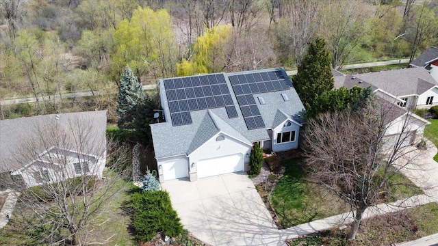 6610 Whittlesey Rd, Middleton, WI 53562 - aerial view of property and surrounding area featuring a heavily wooded area