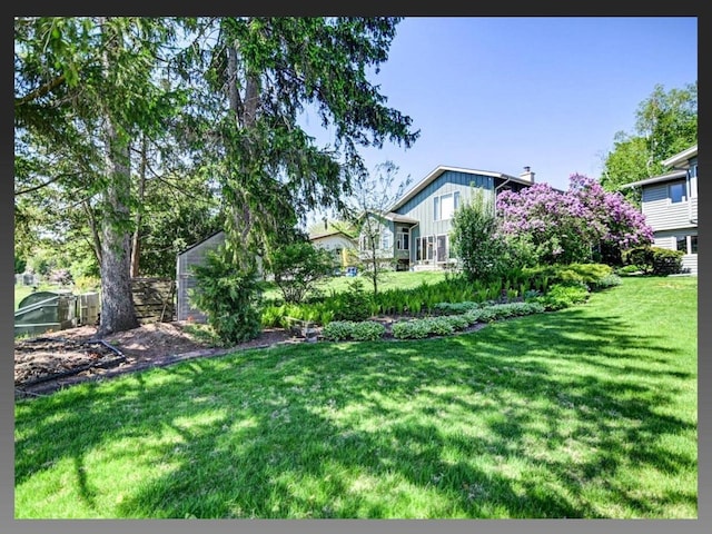 5401 Comanche Way, Madison, WI 53704 - view of grassy yard